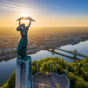 Отель Kristal Gellert Hill, Будапешт