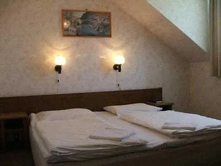 Sas Club Hotel 布达佩斯 匈牙利